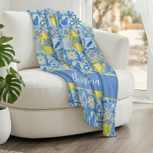 Manta Polar Blue Tile French Country Lemon Pattern Monogram (Subido por el creador)