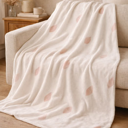 Manta Polar Blush Whisper Petals Fleece Blanket