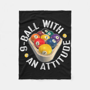 Manta Polar Bola De Piscina 9 Con Una Camisa De Actitud