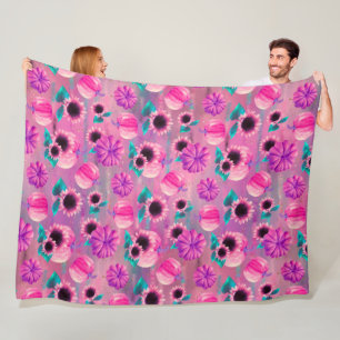 MANTA POLAR BOMBAS DE COLOR ROSA Y PURPLE Y FLORES DE AQUA