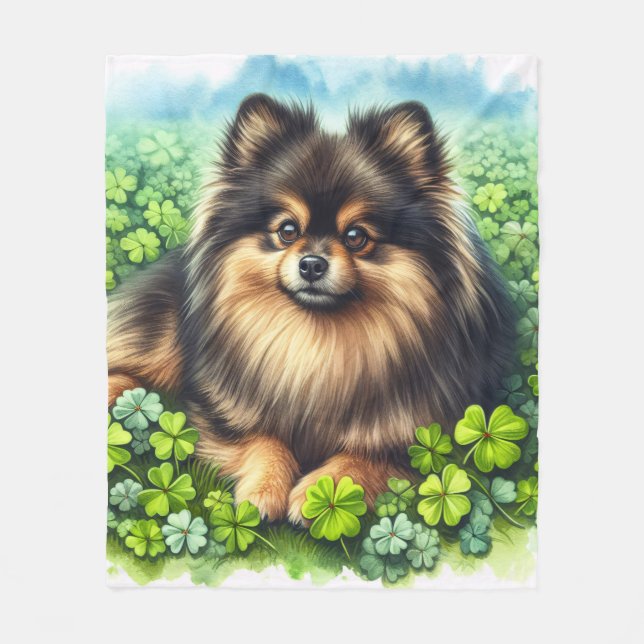 Manta Polar Brindle Sable Pomerania Green Shamrock Field (Anverso)