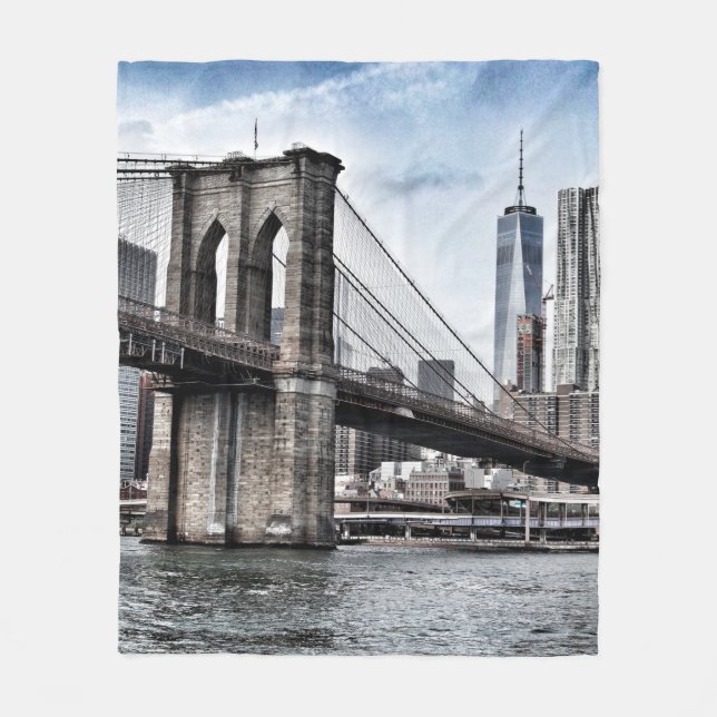 MANTA POLAR BROOKLYN BRIDGE DURING DAYTIME (Anverso)