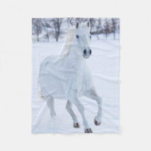 Manta Polar Caballo blanco corriendo en la nieve