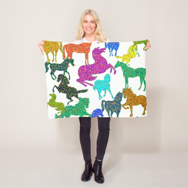 Manta Polar Caballos arco iris - "¡Tonto por caballos!" (In situ)