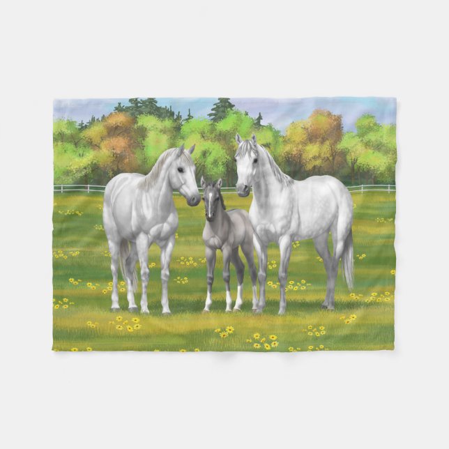 Manta Polar Caballos De Cuatrimestre Gris De Ropa Blanca En Ve (Frente (Horizontal))