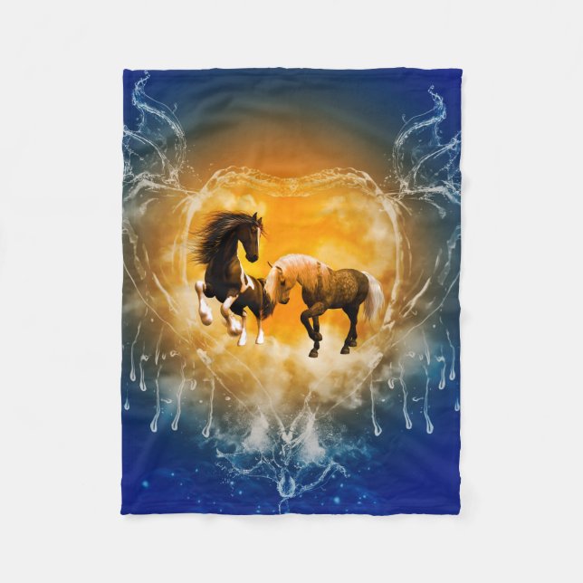 Manta Polar Caballos hermosos con un corazón hecho del agua (Anverso)