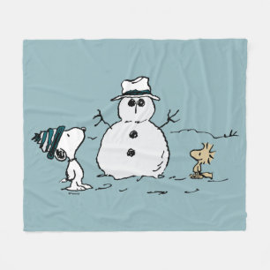 Manta Polar Cacahuetes   Snoopy y Woodstock construyen un muñe