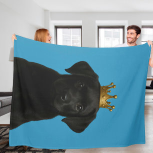 Manta Polar Cachorro negro de labrador en copa de oro