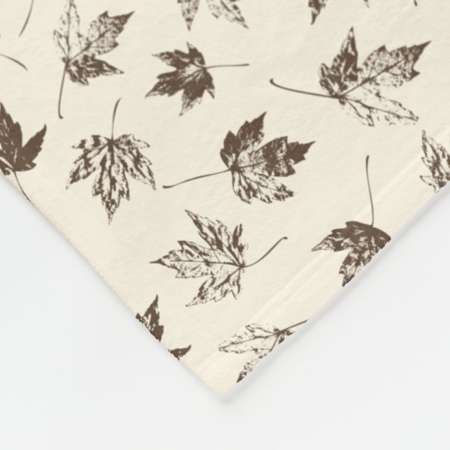 Manta Polar Caer hojas de arce en crema - patrón sin costura. (Esquina)