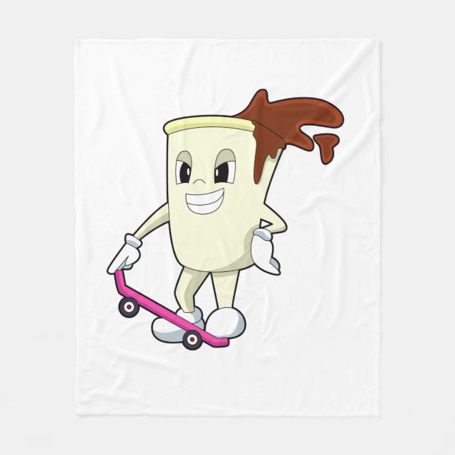 Manta Polar Café como patinador con patineta (Anverso)