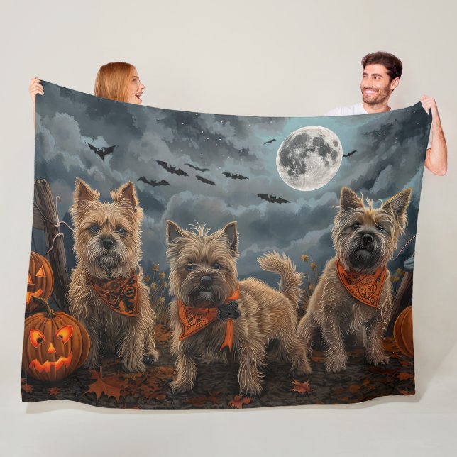 Manta Polar Cairn Terrier Halloween Spooky (In situ)