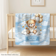 Cama de niño de primer cumpleaños con peluche de o