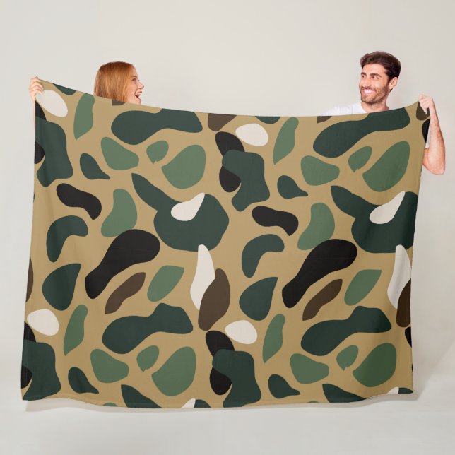 Manta Polar Camouflage 7 60x80 Fleece Blanket (In situ)