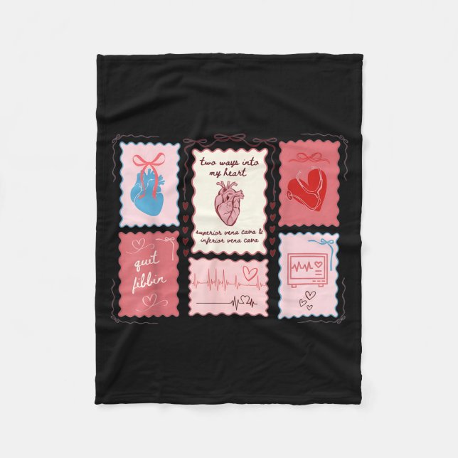 Manta Polar Cardiac Nurse Scalloped Stamp Heart Anatomy Coquet (Anverso)
