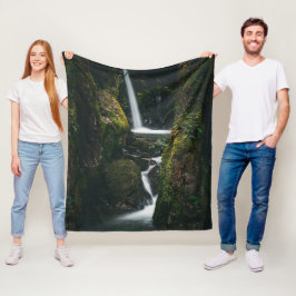 Manta Polar Cascada de cascada personalizado en la vegetación 