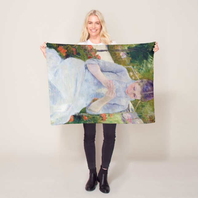 Manta Polar Chica en el Jardín, Mary Cassatt (In situ)