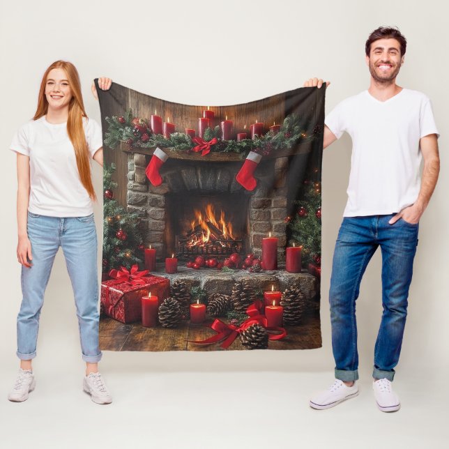 Manta Polar Chimenea de Navidad Piñas Velas Rojas   (In situ)