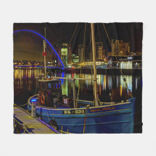 Manta Polar Cielo iluminado por la luna sobre el río Tyne de N