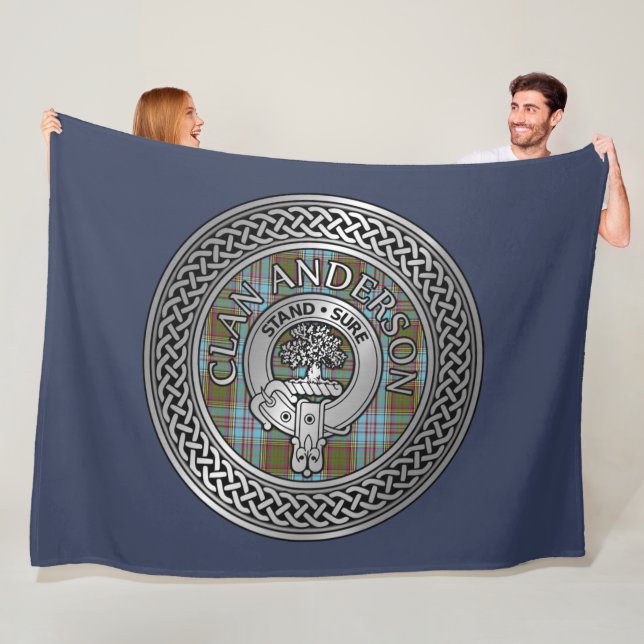 Manta Polar Clan Anderson Escudo & Tartan Knot (In situ)