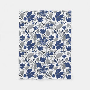 Manta Polar Clematis Elegant Vine Blue Gray