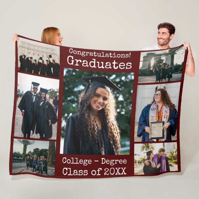 Manta Polar Collegiate Maroon Felicitaciones Foto de graduados (In situ)
