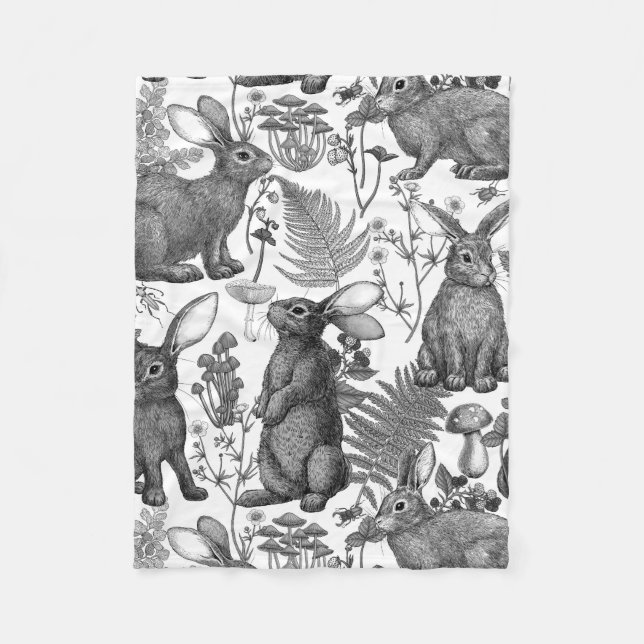 Manta Polar Conejos y flora forestal2 Fleece Blanket (Anverso)