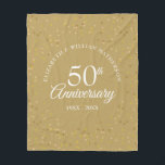 Manta Polar Confetti de polvo de oro 50 Aniversario del Boda d<br><div class="desc">Personaliza con tus detalles especiales de 50 años de oro en la tipografía de oro de moda y en el delicado polvo de oro. Diseñado por Thisisnotme©</div>