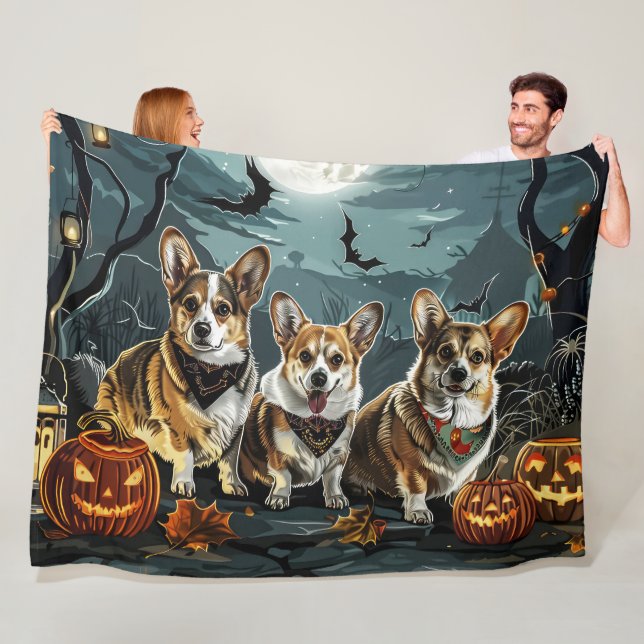Manta Polar Corgi Halloween Spooky (In situ)