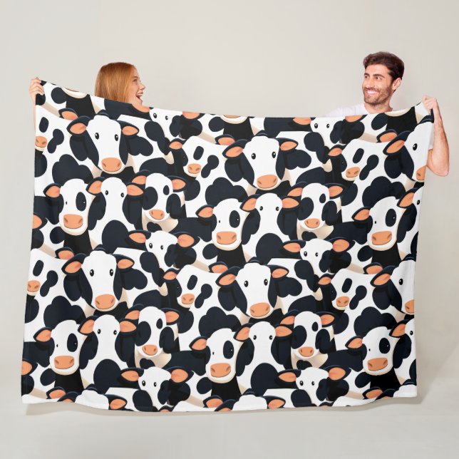 Manta Polar Cow Gigantic Blanket (In situ)