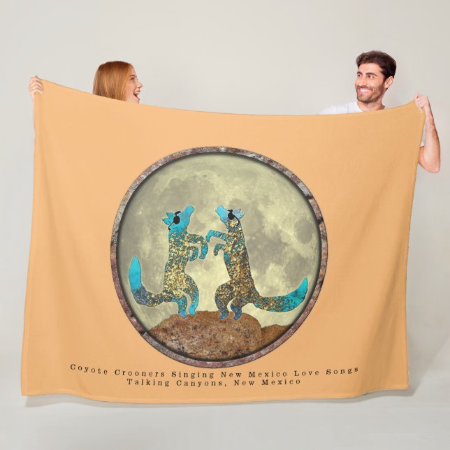 Manta Polar Coyote Crooners Fleece Blanket (In situ)