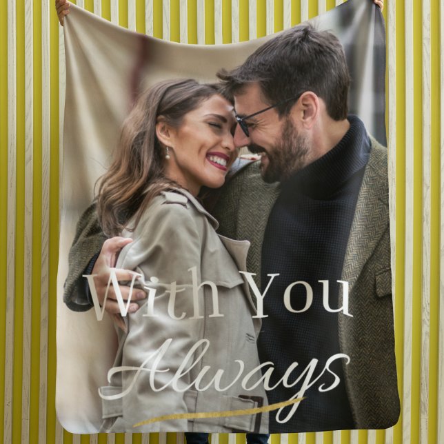 Manta Polar Cubierta de flechas de notas de amor de marco comp (Bold blanket showcasing immersive photo background with heartfelt text overlay detail.)