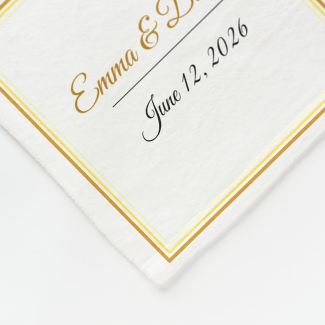 Manta Polar Custom Elegant Minimalist Wedding Names & Date  (Esquina)