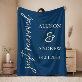 Manta Polar Custom Just Married Blanket Gift for Newlyweds