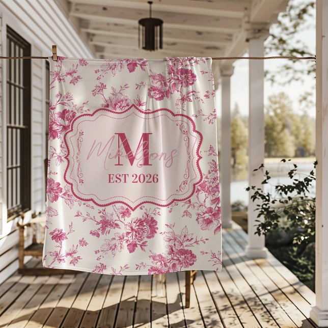 Manta Polar Custom Pink Toile Floral Monogram (Subido por el creador)