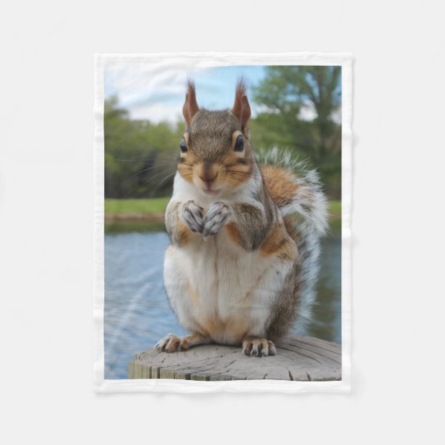 Manta Polar Cute Squirrel by the Lake Nature Fleece Blanket (Anverso)