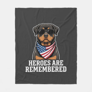 Manta Polar Diseño vectorial de perro héroe Rottweiler patriót