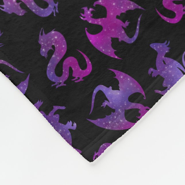 Manta Polar Dragón de galaxia en morado y rosa (Esquina)