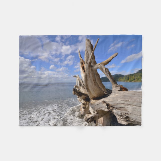 Manta Polar Driftwood en la línea de la playa de la playa (Frente (Horizontal))