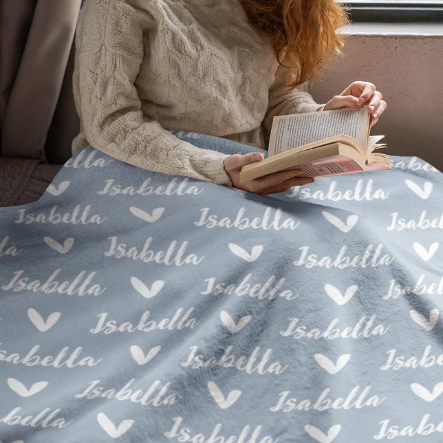 Manta Polar Dusty Blue Personalized Name Blanket con corazones (Subido por el creador)