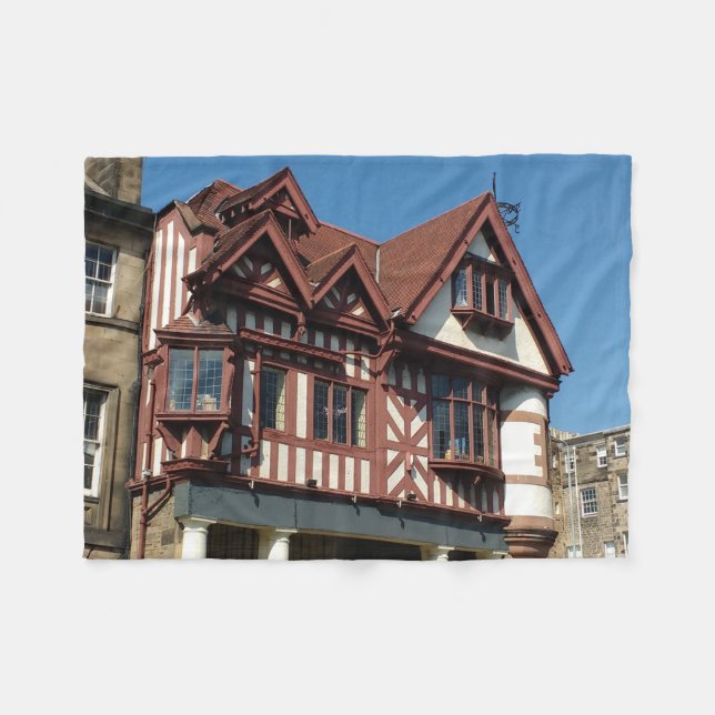 Manta Polar Edificio de armazones de encino Tudor, Edimburgo,  (Frente (Horizontal))