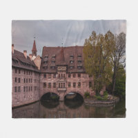 Edificio histórico al atardecer en Nuremberg, Alem