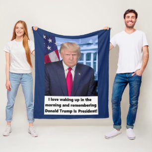 Manta Polar El despertar del amor de Donald Trump I popular