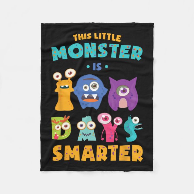 Manta Polar El Pequeño Monstruo Es 100 Días Más Inteligente Pa (Anverso)