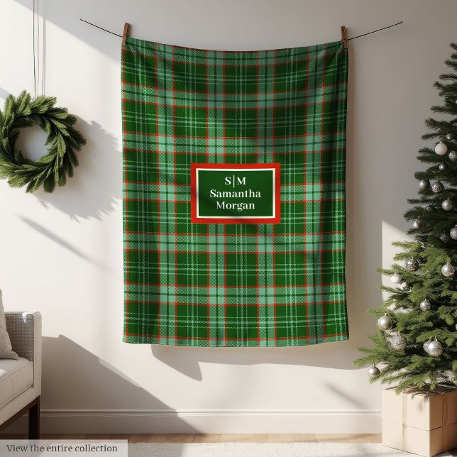 Manta Polar Elegant Holiday Blanket Red Green Monogram Touch (Elegant Holiday Blanket Red Green Monogram Touch)