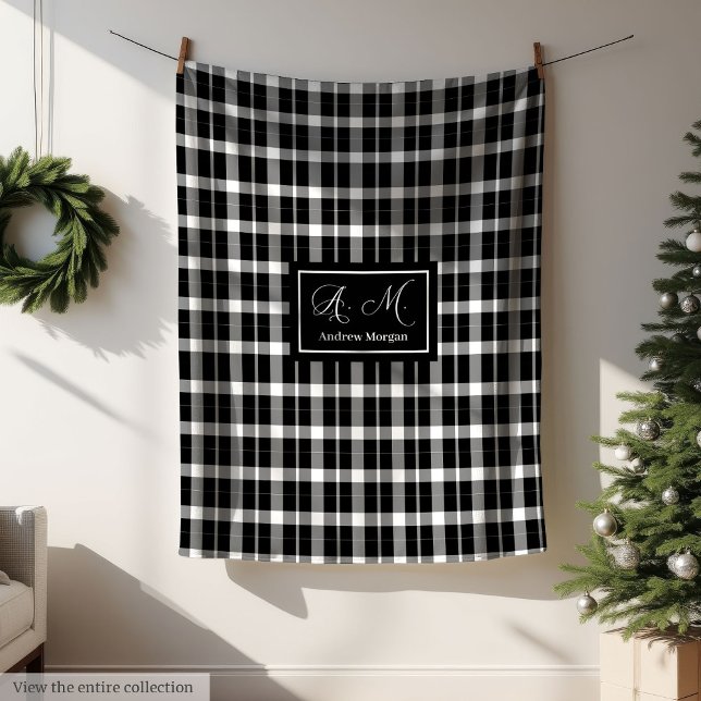 Manta Polar Elegant Modern Plaid Throw with Custom Monogram (Elegant Modern Plaid Throw with Custom Monogram Fleece Blanket)