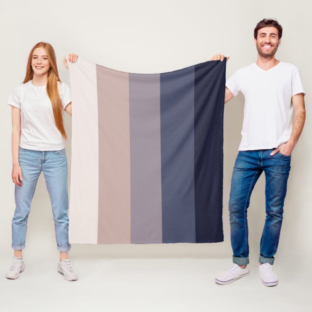 Manta Polar Elegante, contemporáneo, refinado y personalizable (In situ)