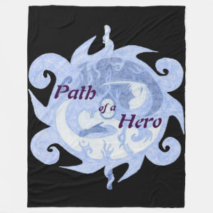 Manta Polar Emblema "Sendero de un héroe" (con título)