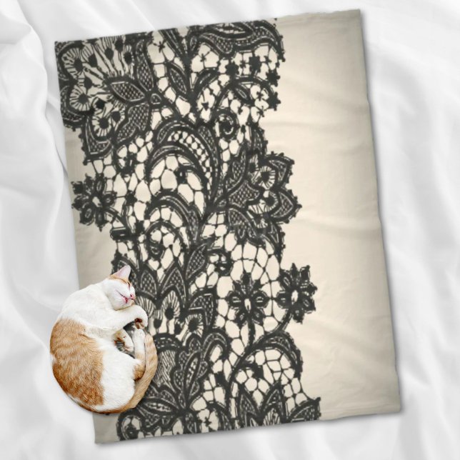 Manta Polar encaje negro (black lace fleece blanket)