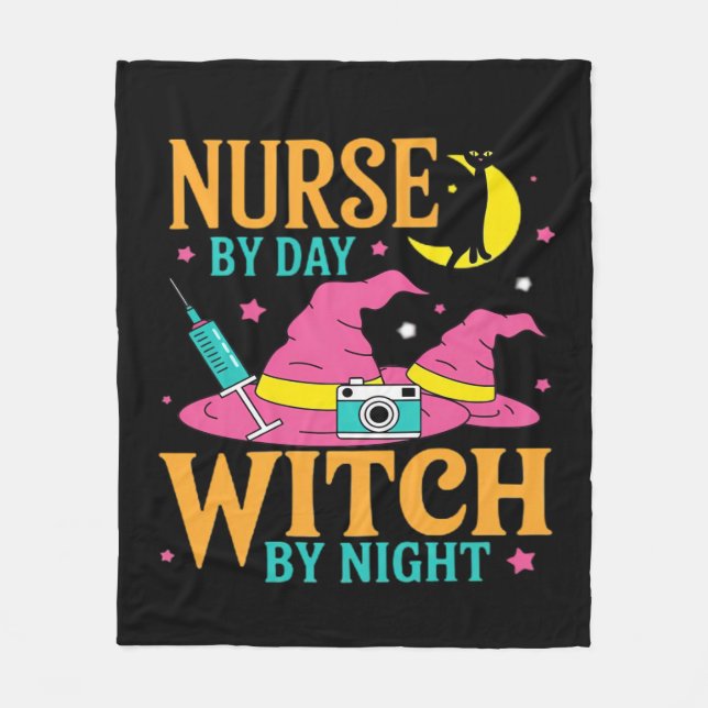 Manta Polar Enfermera por día, bruja por gato nocturno Hallowe (Anverso)