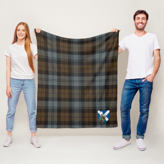 Manta Polar Escocia BlackWatch Weathered Tartan Plaid (In situ)